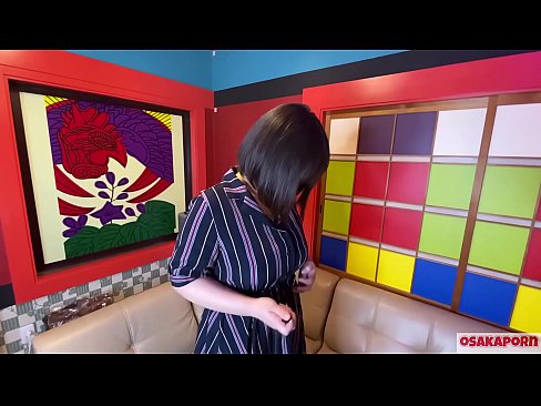 ❤️ Јапанска слатка са великим сисама мастурбира секс играчкама и доживи оргазам. Она говори у интервјуу о свом јебеном искуству. Огромне сисе и длакава маца гласно стењу. Осакапорн Квалитет порно на sr.hentaidude.ru